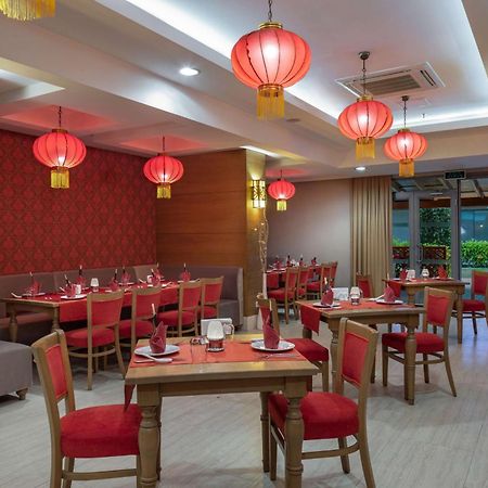 Wyndham Garden Lara Hotell Antalya Eksteriør bilde