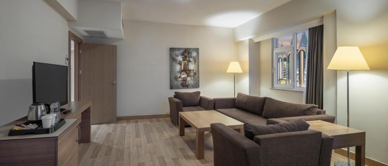 Wyndham Garden Lara Hotell Antalya Eksteriør bilde