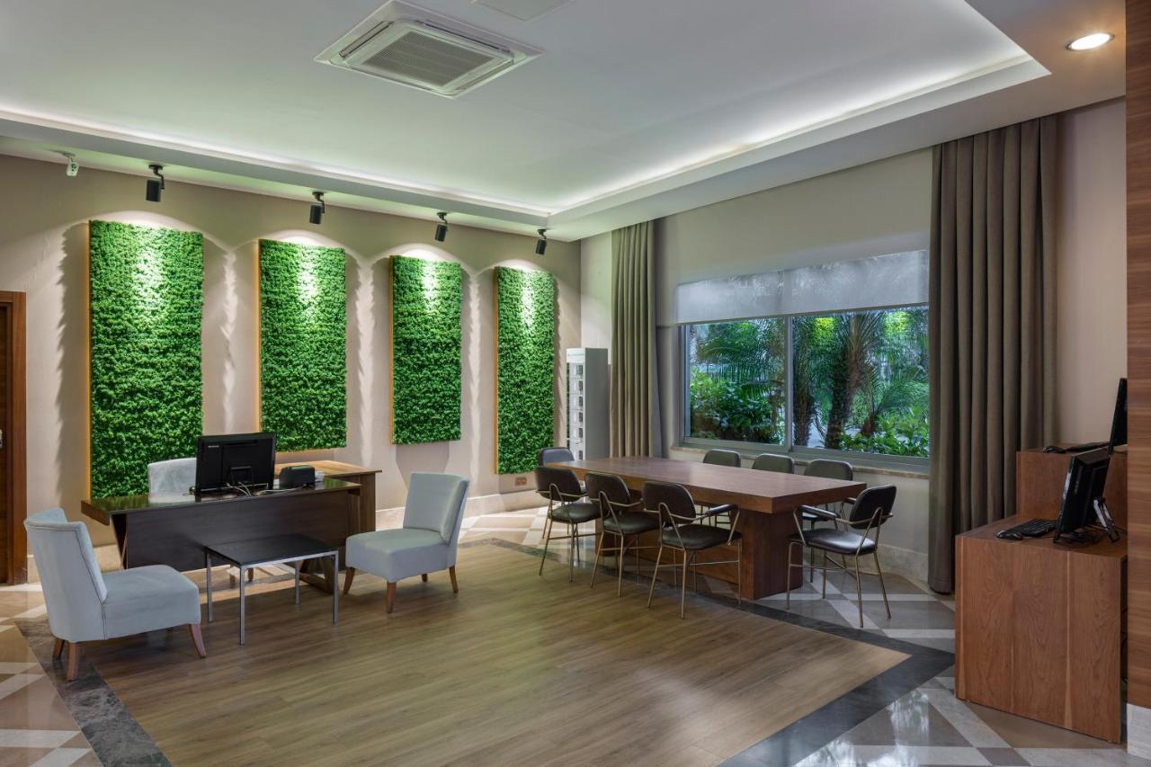 Wyndham Garden Lara Hotell Antalya Eksteriør bilde