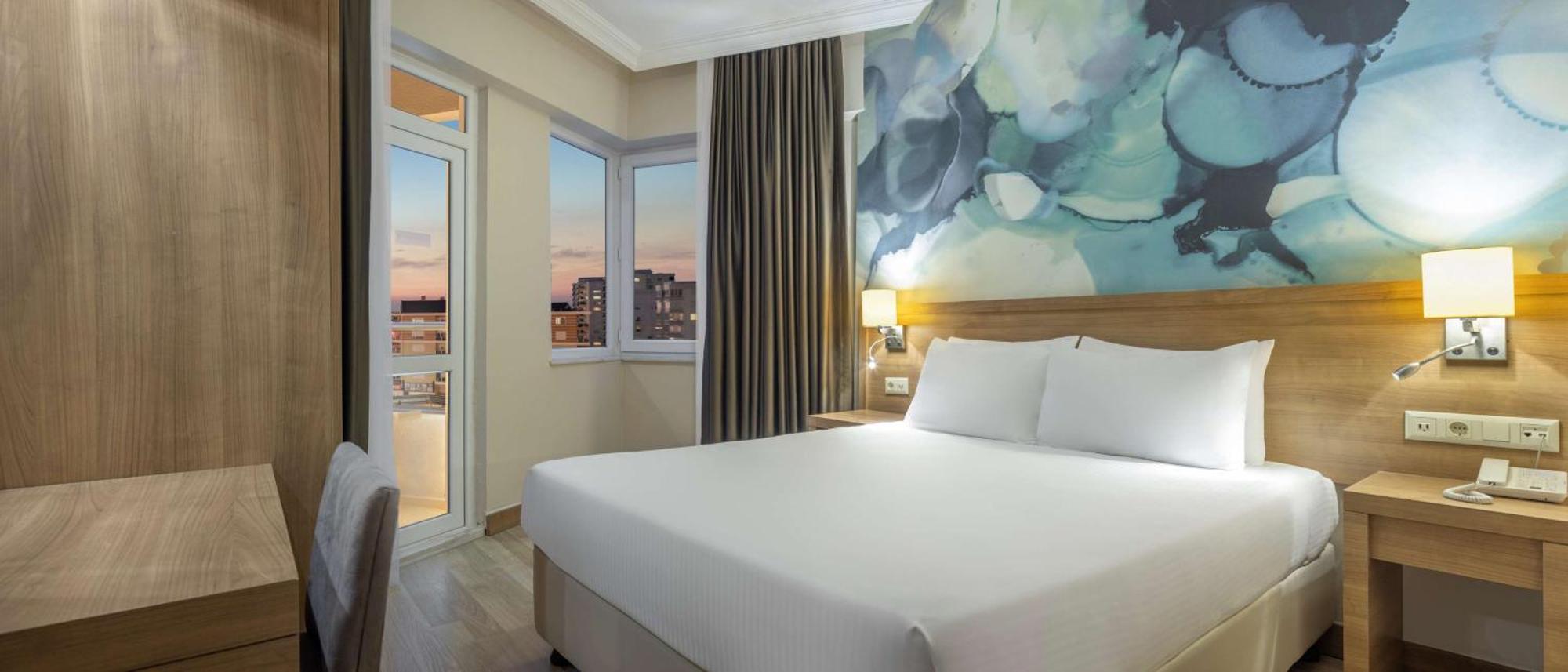 Wyndham Garden Lara Hotell Antalya Eksteriør bilde