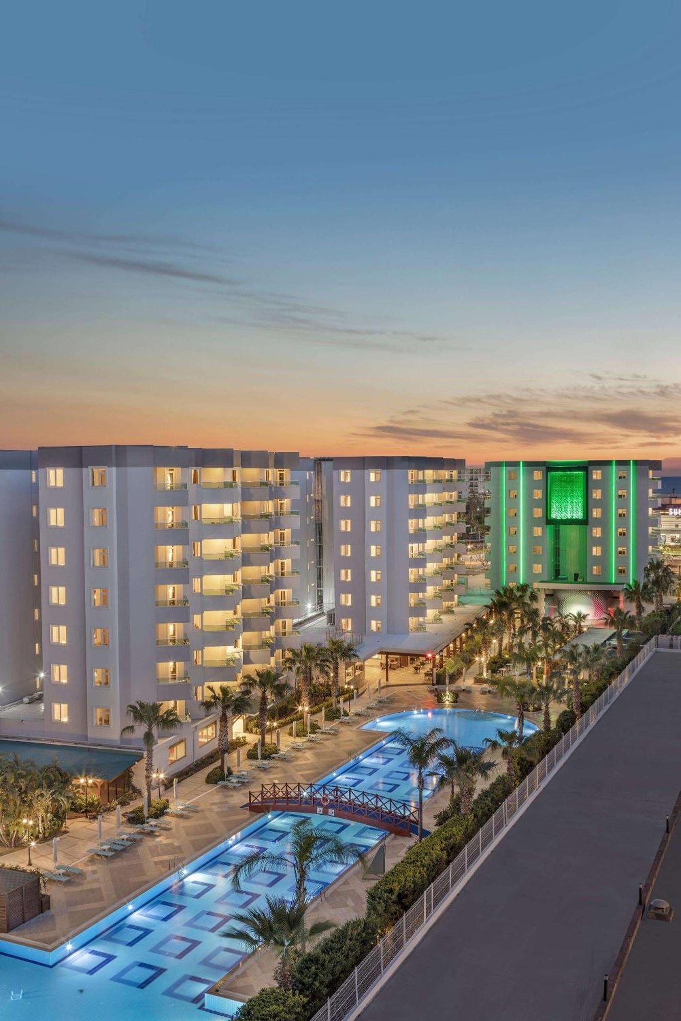 Wyndham Garden Lara Hotell Antalya Eksteriør bilde