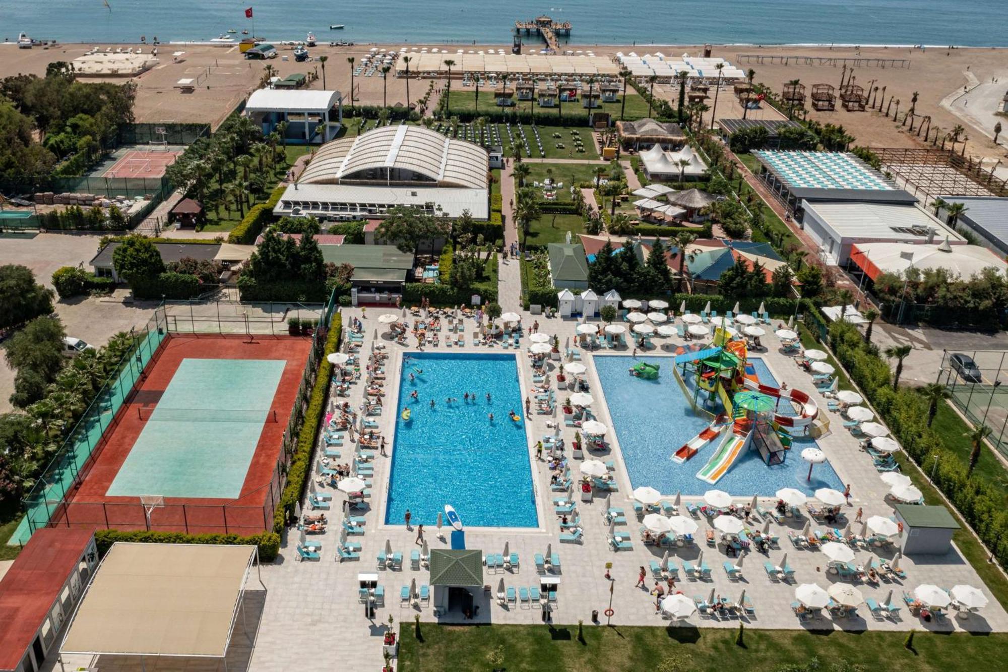 Wyndham Garden Lara Hotell Antalya Eksteriør bilde